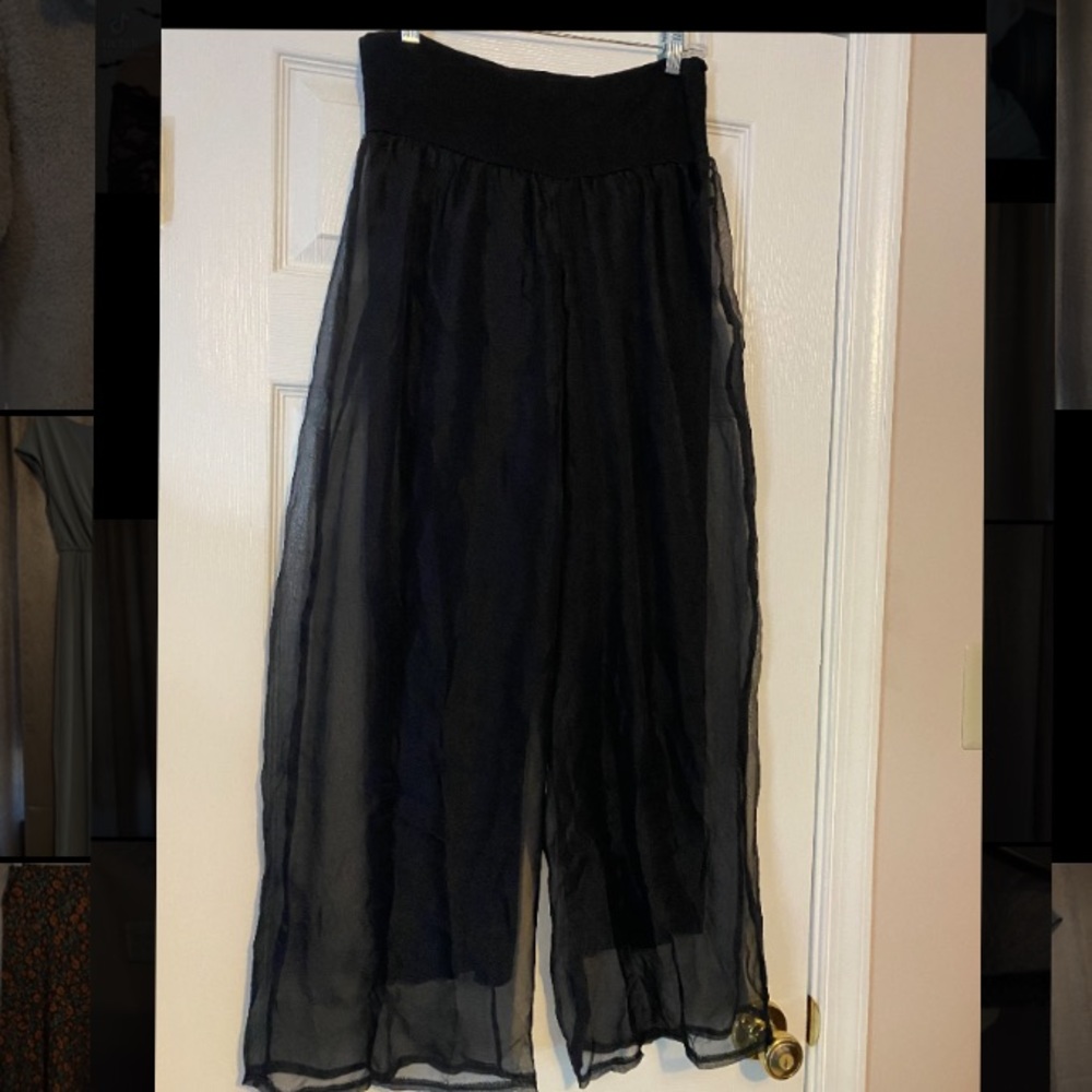 Black pants, O/S never worn